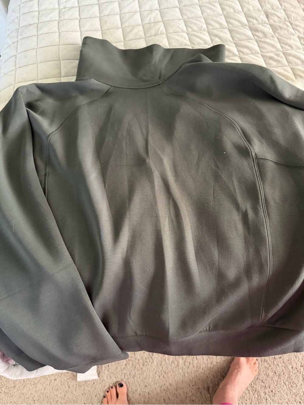 NWT Spanx Air Essentials Sweater Pullover - Olive Green - Picture 3 of 3